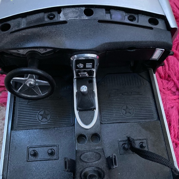 Sliver car WITH NO DOORS for sale - Picture 2 of 4